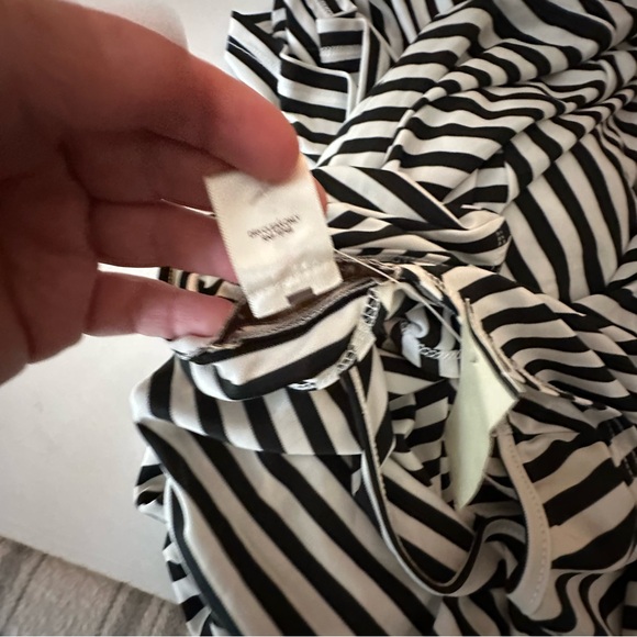 Arden B Black & White Striped Vintage 90’s/Y2K Stretch Cutout Back Dress NWT XS - Picture 10 of 15